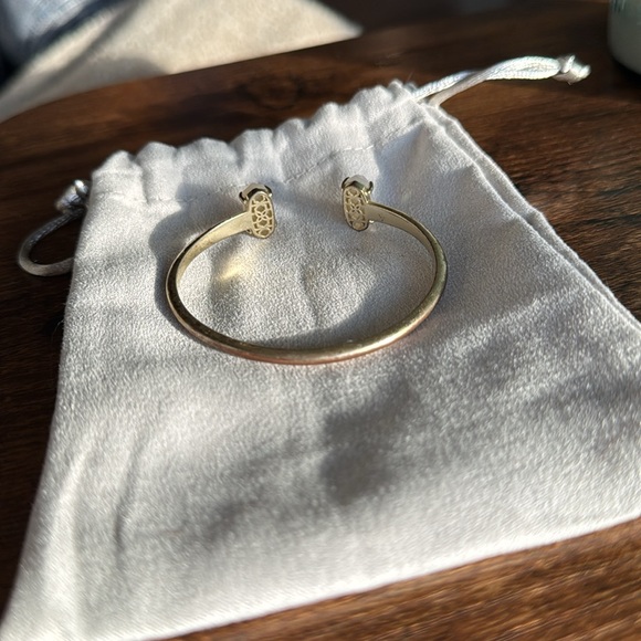 Kendra Scott Edie Gold Cuff Bracelet in Iridescent Drusy - Picture 3 of 4